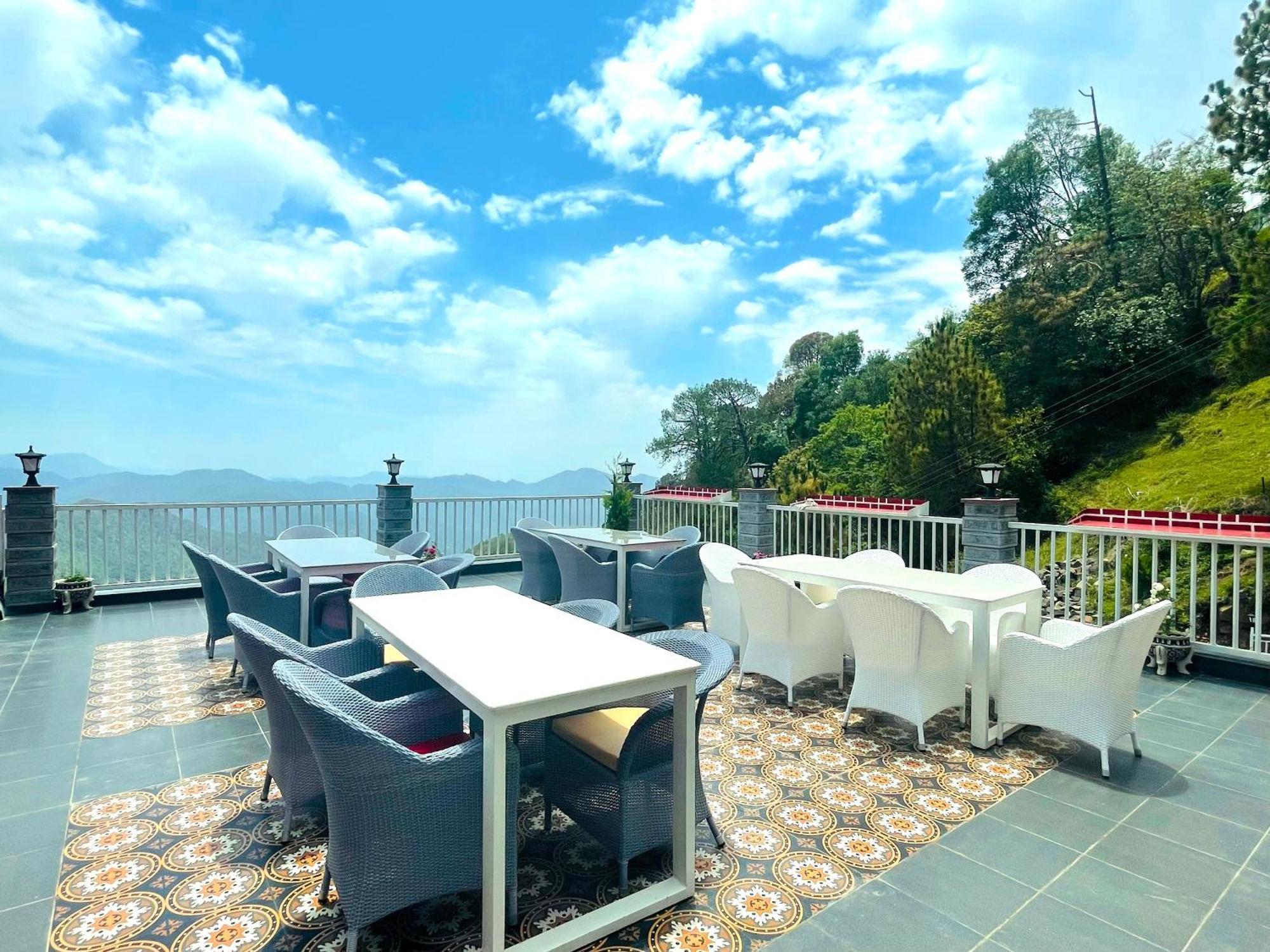 קסאולי Hotel Wood Stock Luxury - A Boutique Property - Penthouse - Open Air Restaurant & Terrace מראה חיצוני תמונה